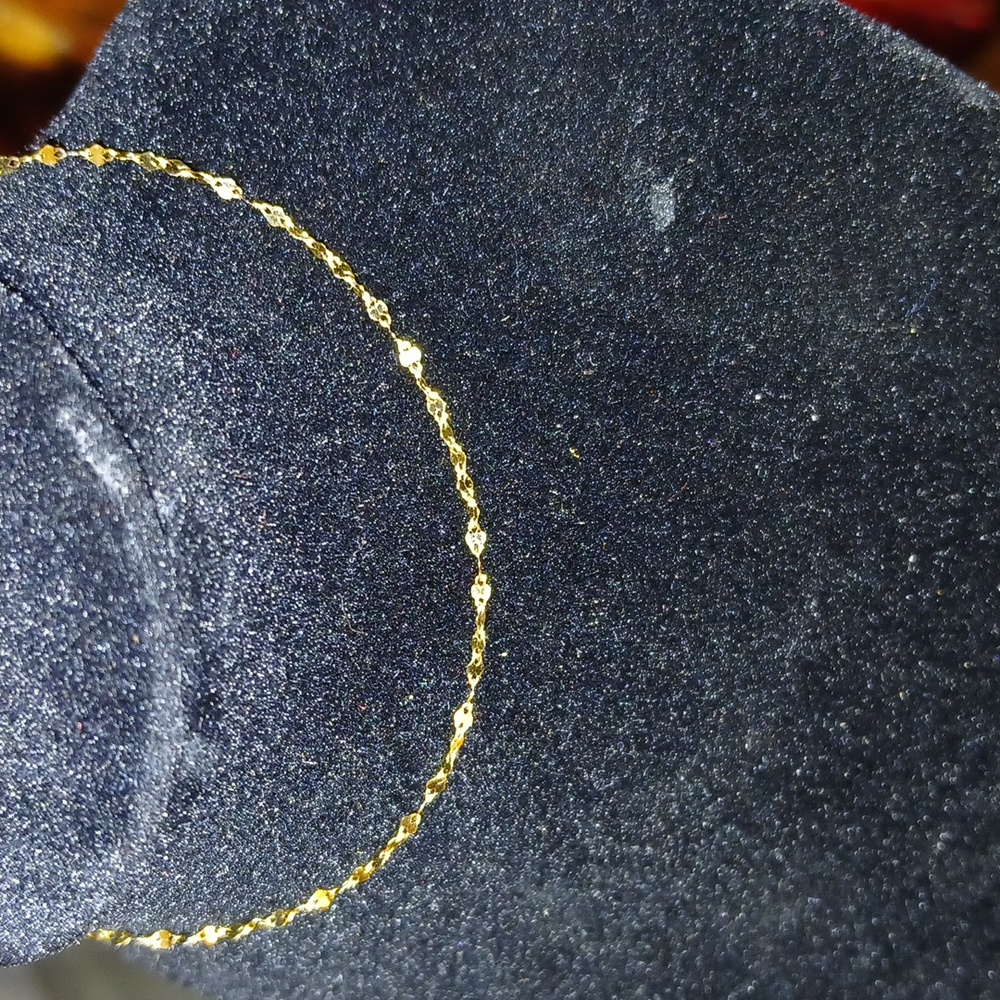 10kt Real Yellow Gold Mirror accent bracelet - Picture 7 of 11